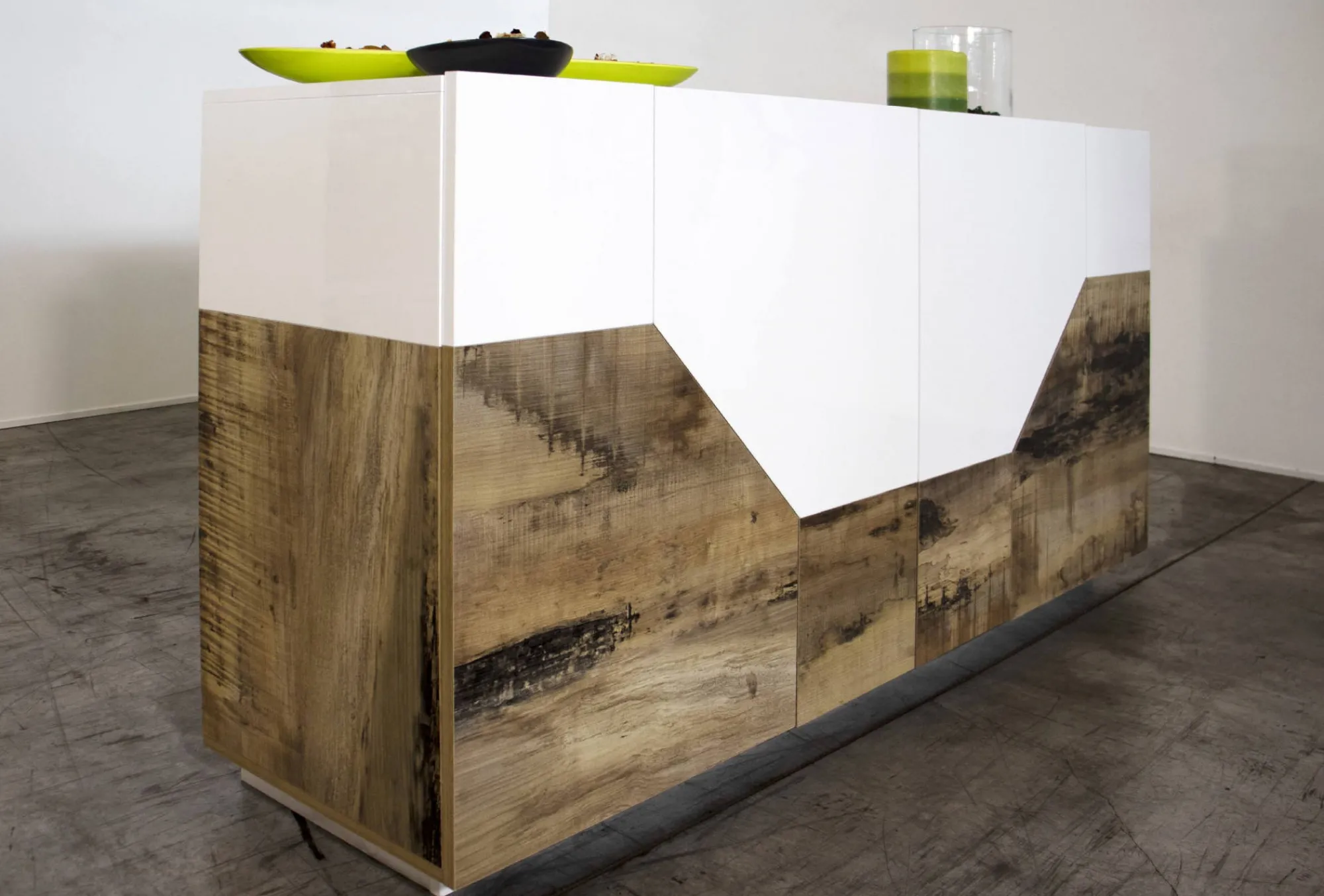 Credenza Ania, cm 200x43h86, Bianco lucido e Acero<Dmora Discount