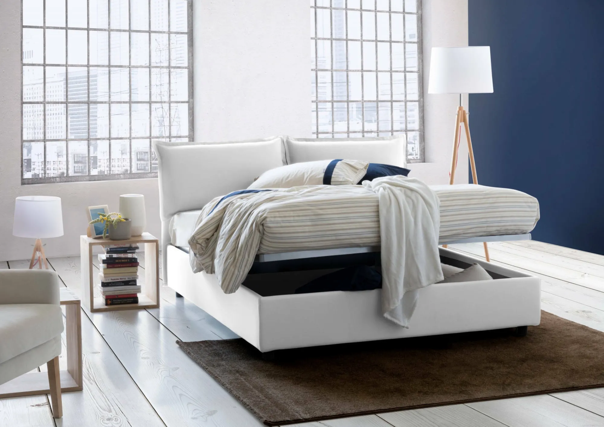 Letto matrimoniale Anjin, adatto per materasso Cm 160x190,<Dmora Sale