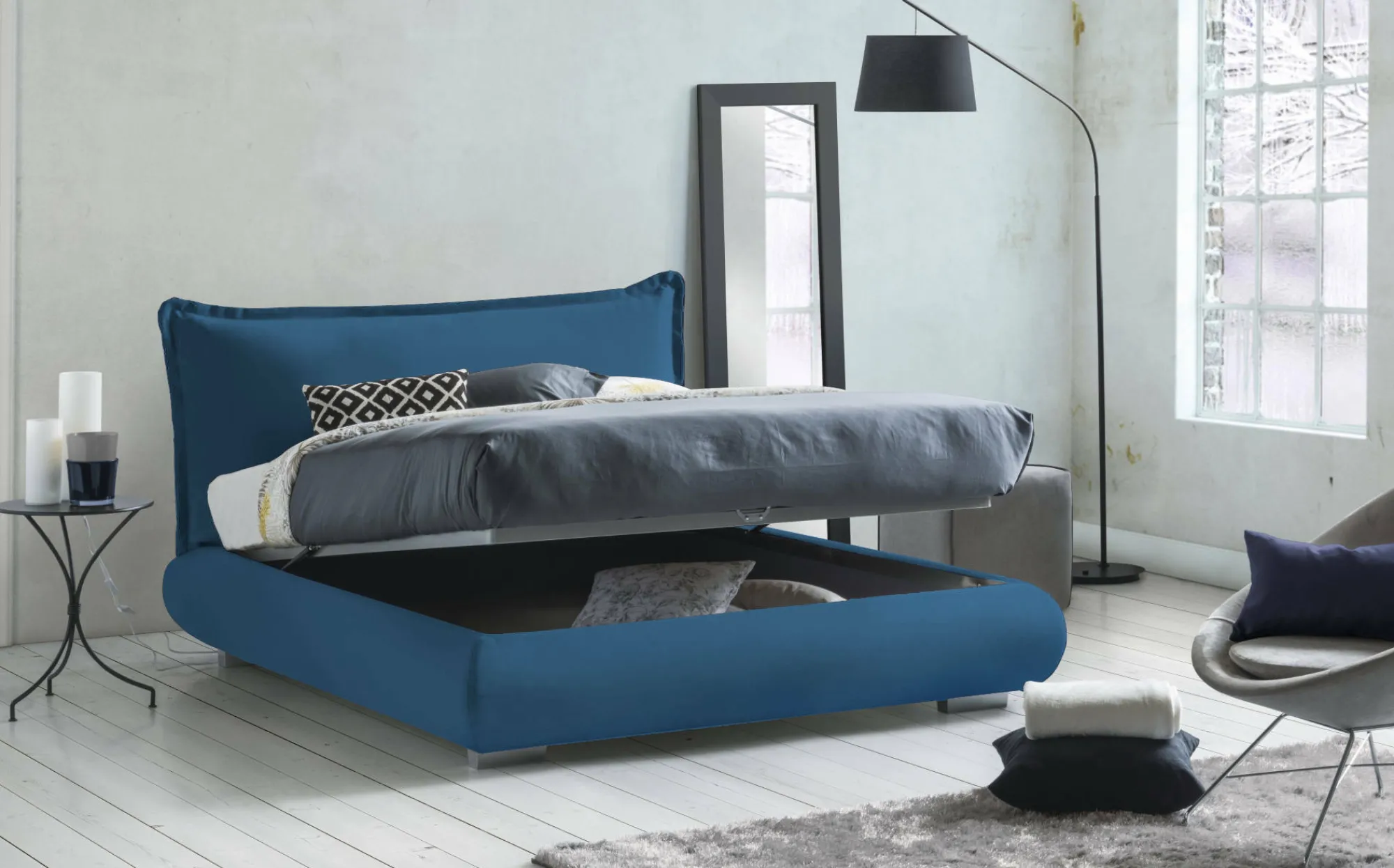 Letto matrimoniale Geras, adatto per materasso 160x190 cm,<Dmora Sale