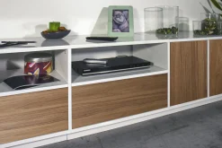 Mobile porta TV Dleott, cm 260x41h46, Bianco lucido e Noce<Dmora Clearance