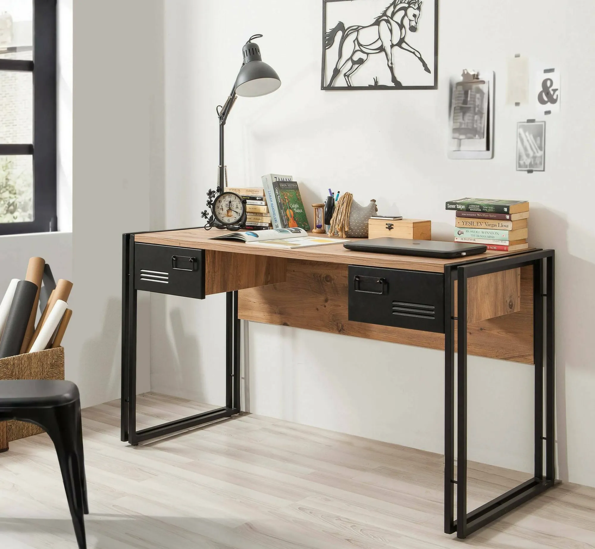 Scrivania Grimilde, 139x60h75 cm, Quercia e Nero<Dmora Hot