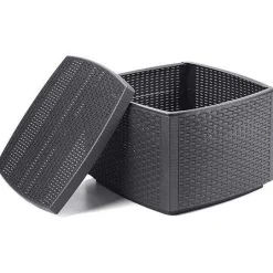Set salotto da esterno Lecce, Set da giardino con cuscini composto da 2 poltrone, 1 divano e 1 tavolino, Salottino indoor, 100% Made in Italy,<Dmora Fashion