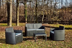 Set salotto da esterno Sassari, Set da giardino con cuscini composto da 2 poltrone, 1 divano a due posti e 1 tavolino, Salottino indoor, 100% Made in Italy, , con 8 cuscini<Dmora Best Sale